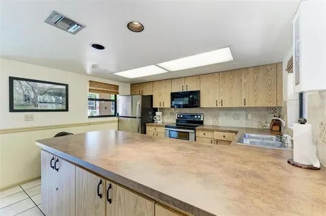 625 30th Avenue W Bradenton FL 34205