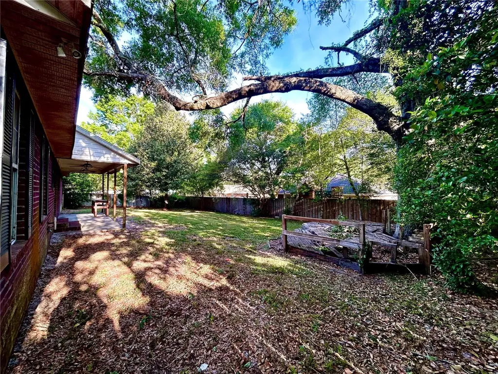 25330 SW 20th Avenue Newberry FL 32669
