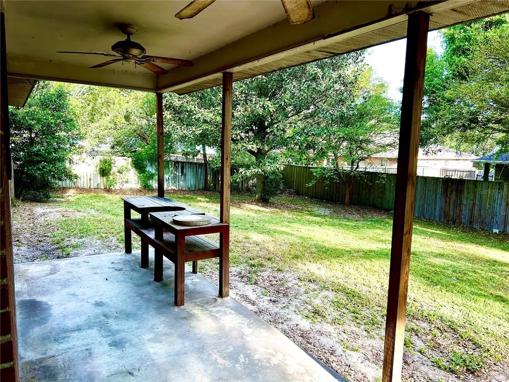 25330 SW 20th Avenue Newberry FL 32669