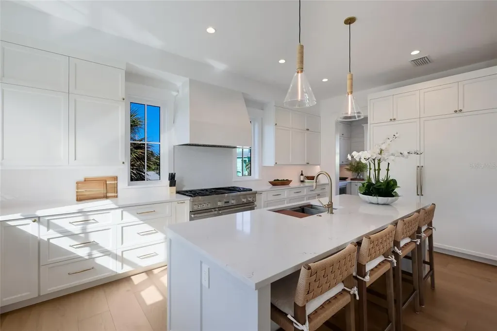 215 Sycamore Avenue Anna Maria FL 34216