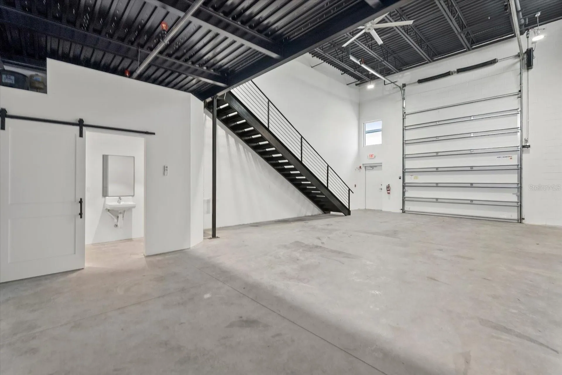 6566 Palmer Park Circle Sarasota FL 34238