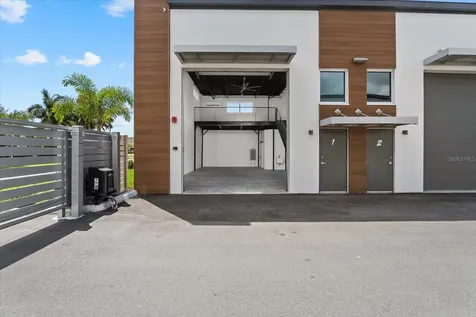 6566 Palmer Park Circle Sarasota FL 34238