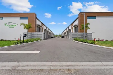 6566 Palmer Park Circle Sarasota FL 34238
