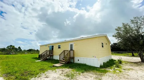 16161 NW 276th Street Okeechobee FL 34972
