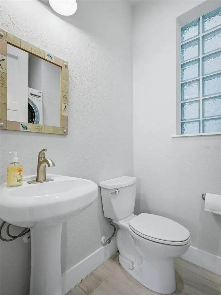 140 Julia Street New Smyrna Beach FL 32168