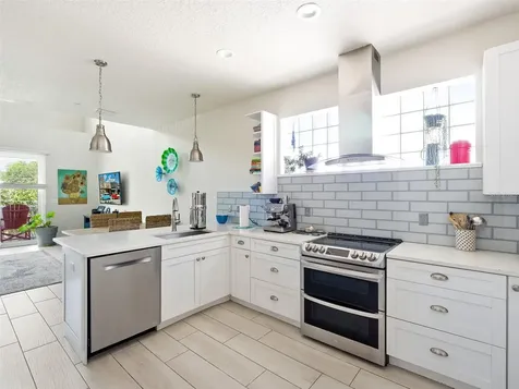 140 Julia Street New Smyrna Beach FL 32168