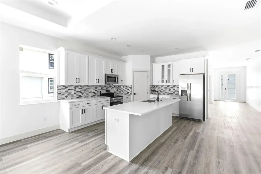 2601 S 70th Street Tampa FL 33619