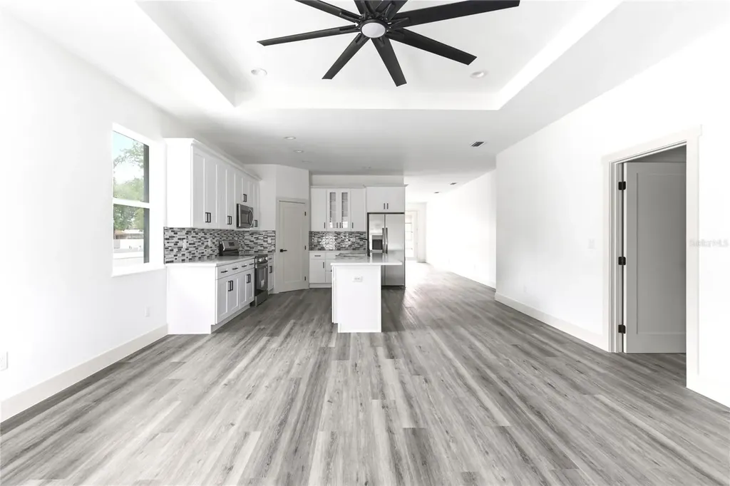 2601 S 70th Street Tampa FL 33619