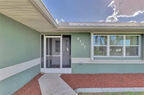 9307 San Bernandino Avenue Englewood FL 34224
