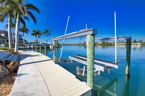 420 Palmetto Crescent Nokomis FL 34275