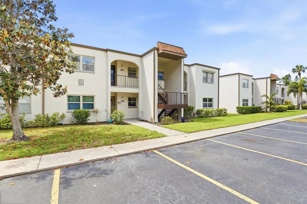 7701 Starkey Road Seminole FL 33777