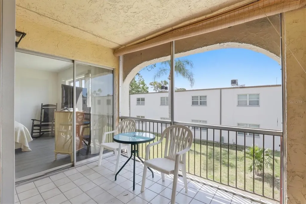 7701 Starkey Road Seminole FL 33777