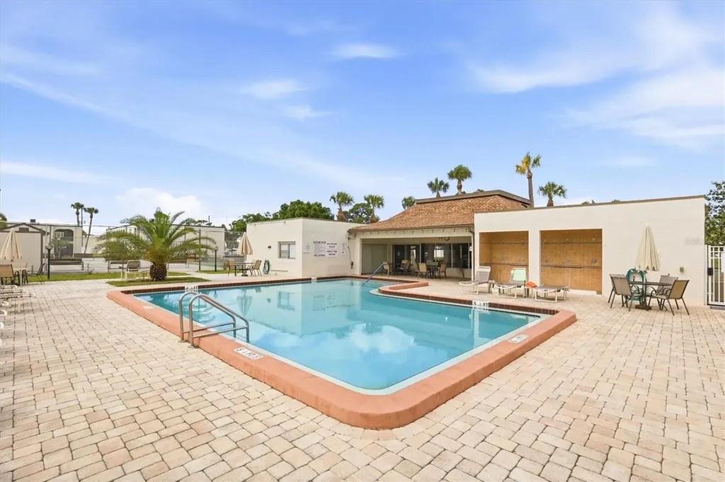 7701 Starkey Road Seminole FL 33777
