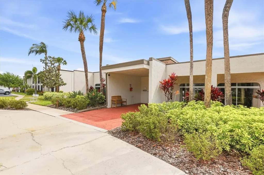 7701 Starkey Road Seminole FL 33777