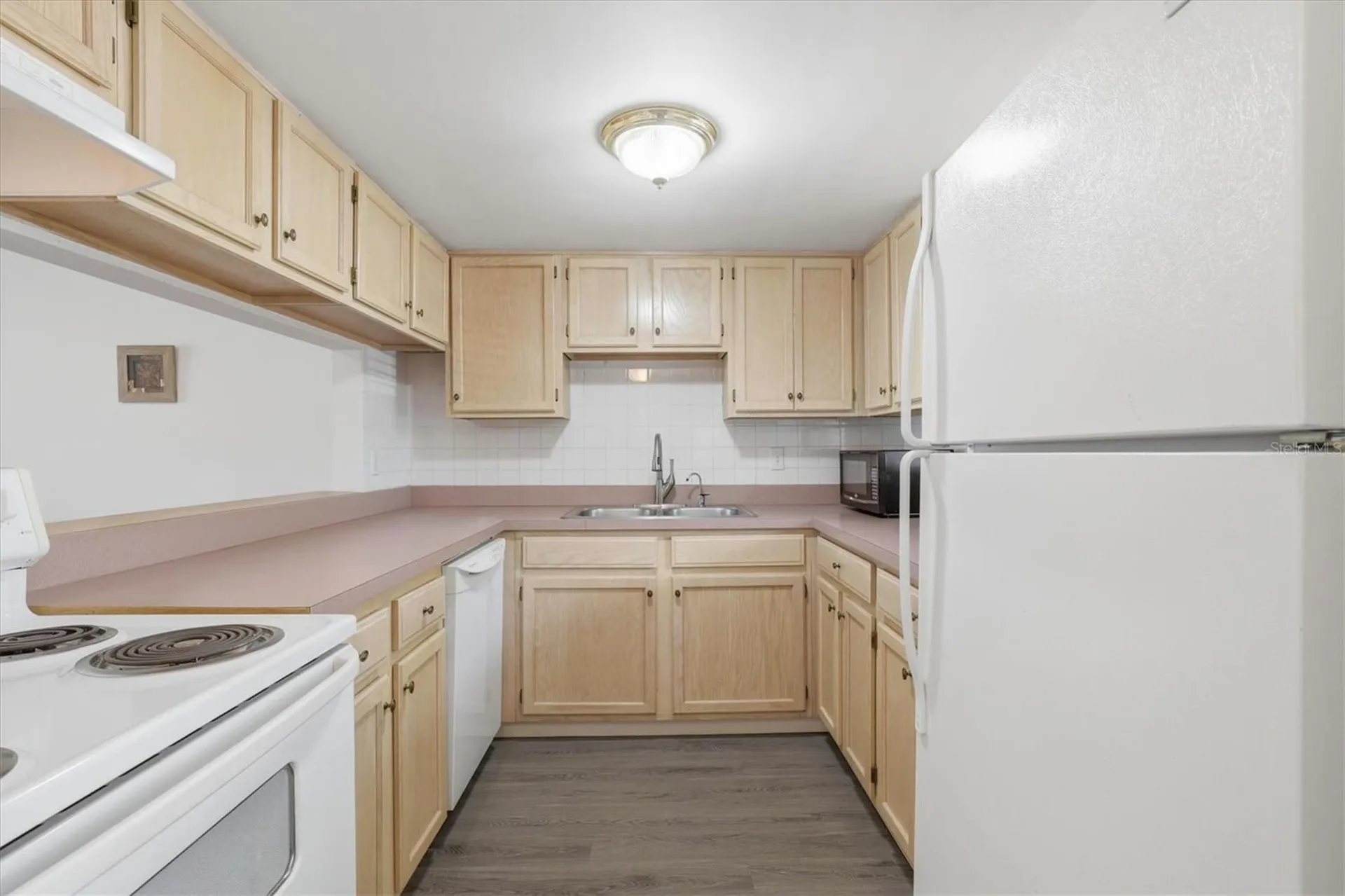 7701 Starkey Road Seminole FL 33777