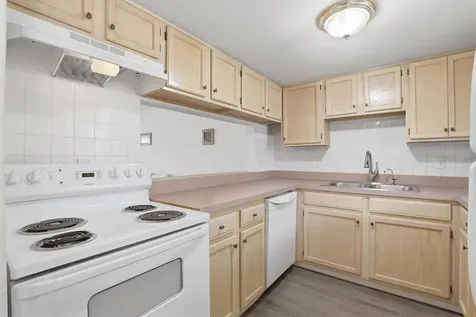 7701 Starkey Road Seminole FL 33777