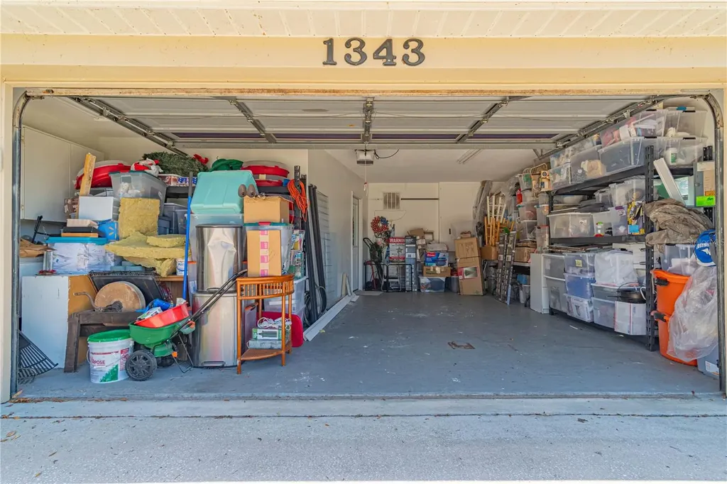 1343 Cr 437 Lake Panasoffkee FL 33538