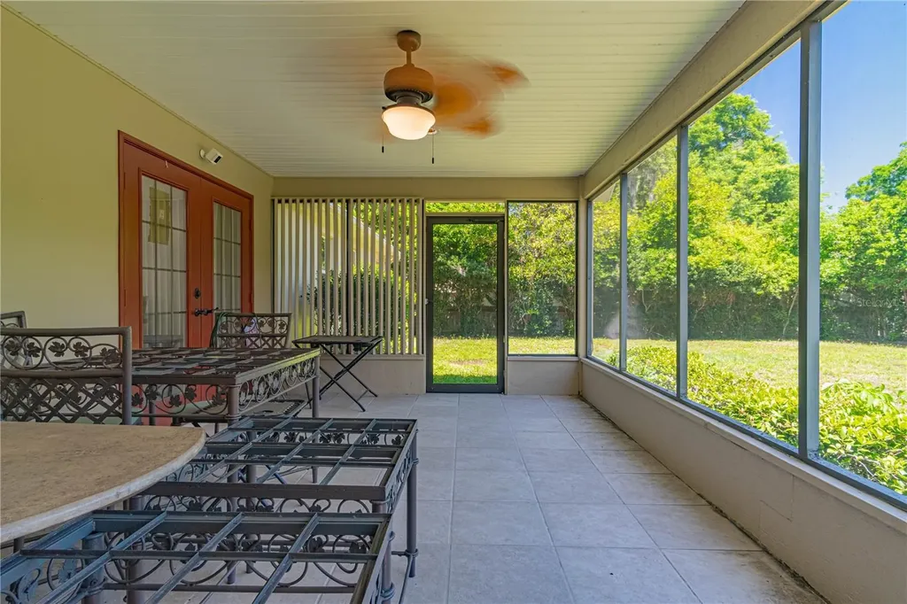 1343 Cr 437 Lake Panasoffkee FL 33538