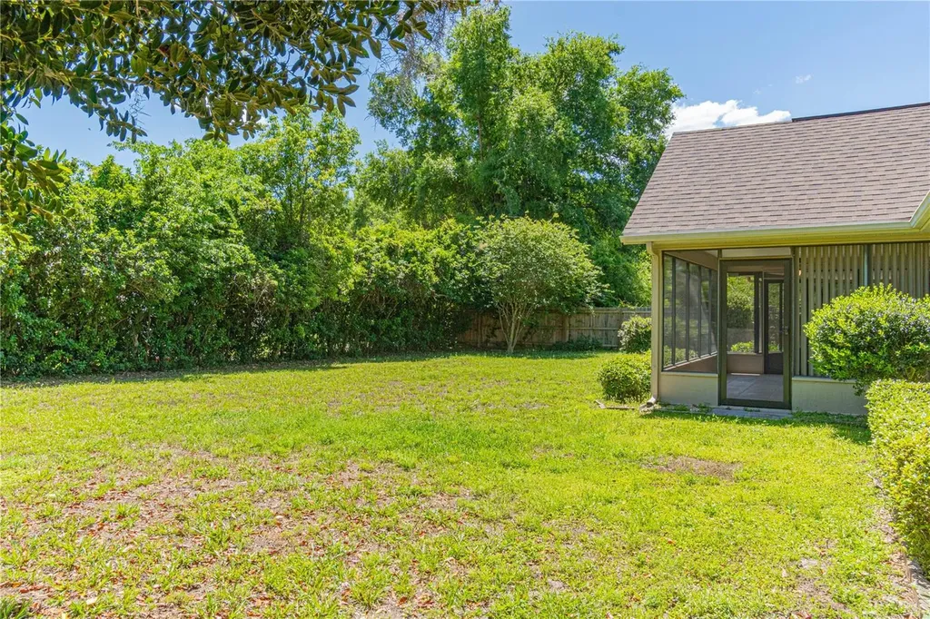 1343 Cr 437 Lake Panasoffkee FL 33538