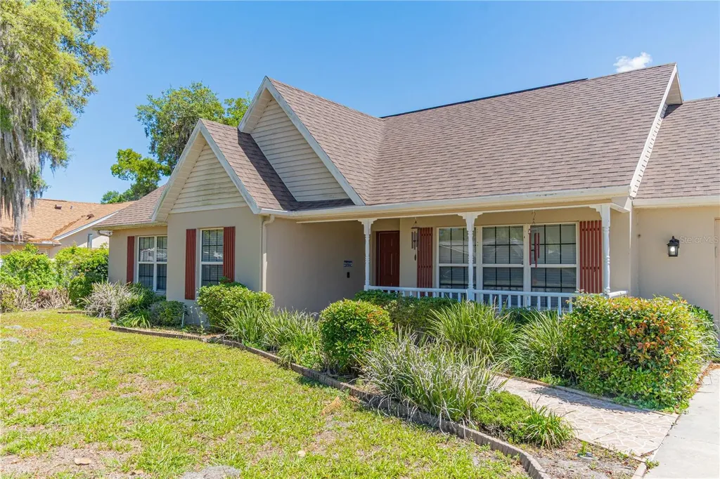 1343 Cr 437 Lake Panasoffkee FL 33538