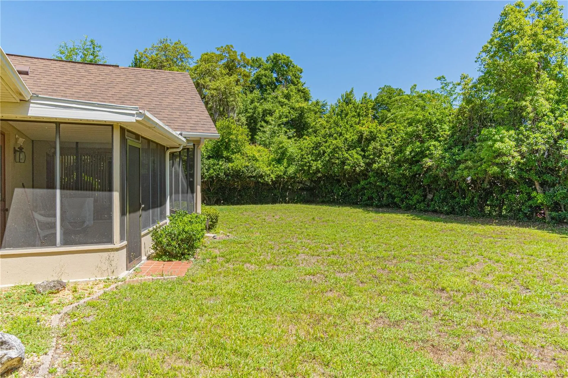 1343 Cr 437 Lake Panasoffkee FL 33538
