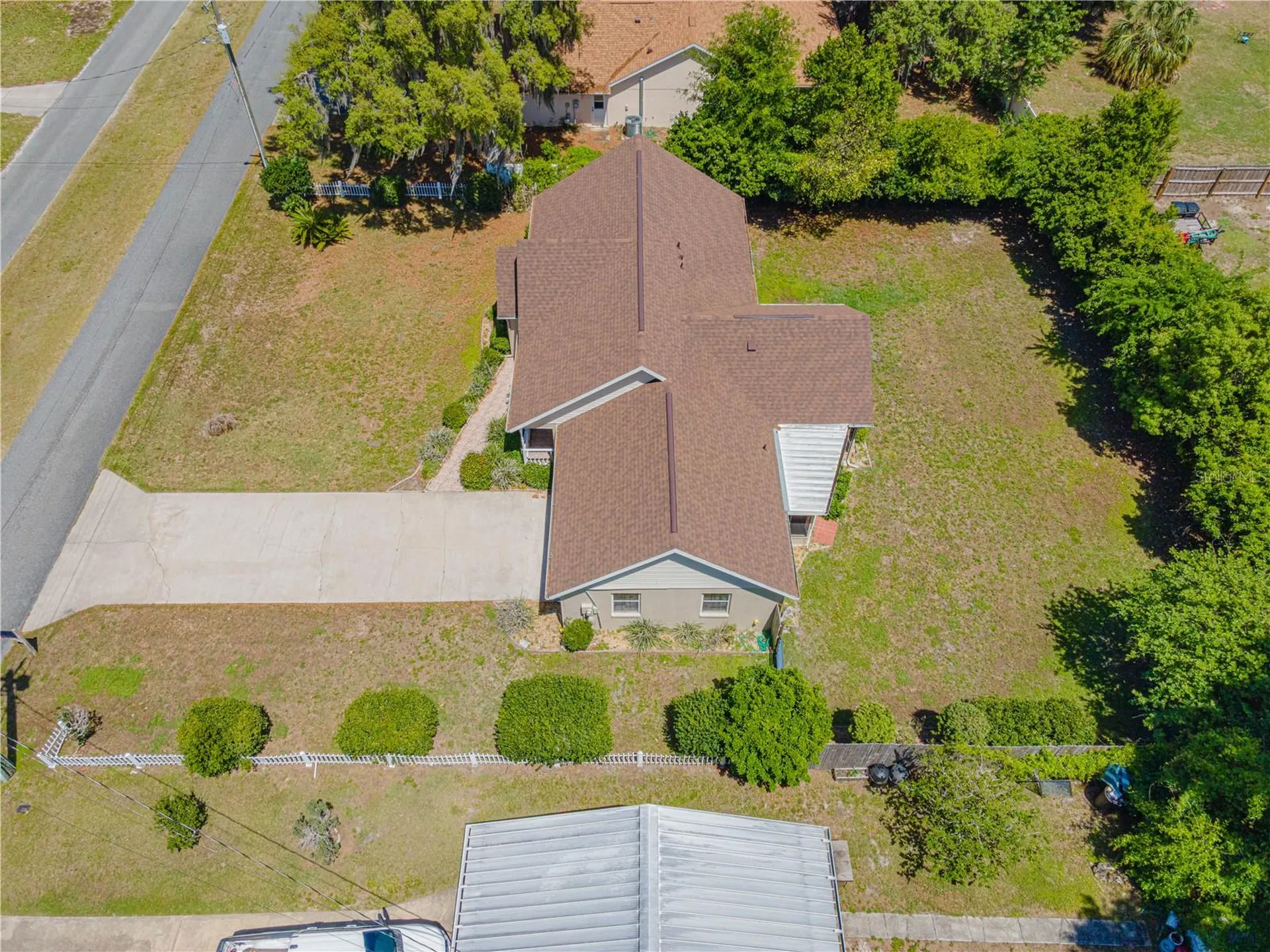 1343 Cr 437 Lake Panasoffkee FL 33538