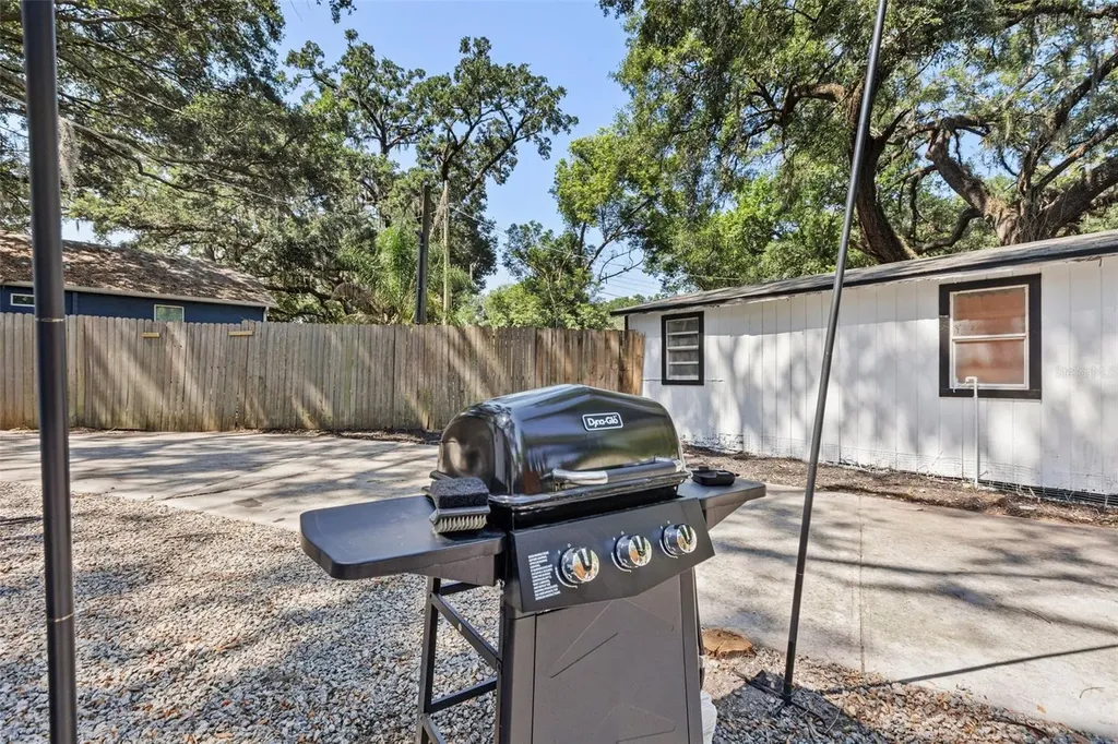 6806 N 17th Street Tampa FL 33610