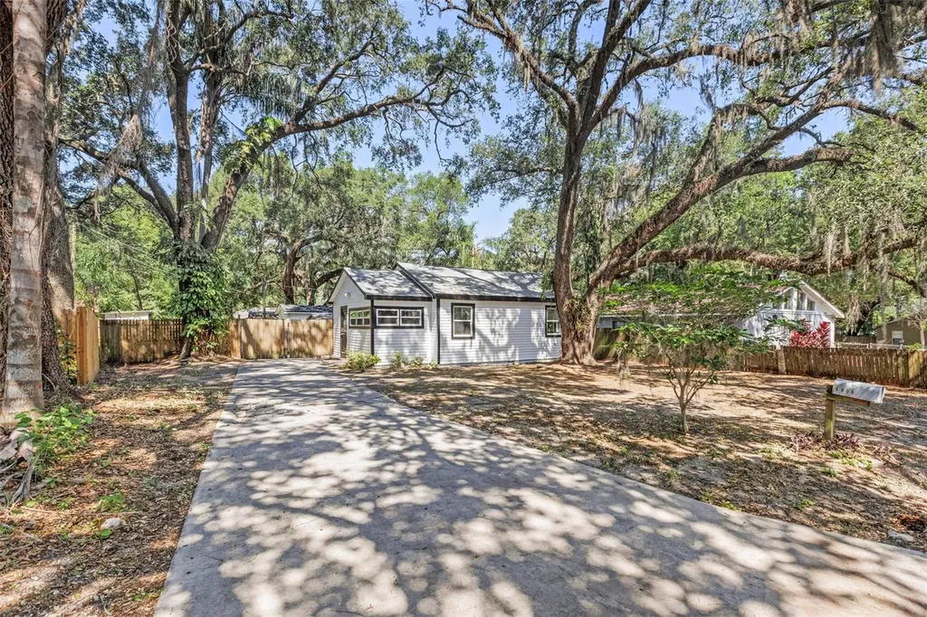 6806 N 17th Street Tampa FL 33610