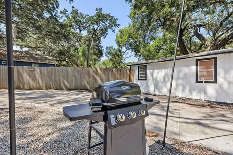 6806 N 17th Street Tampa FL 33610