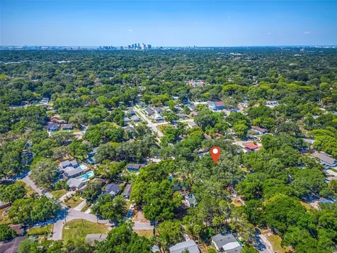 6806 N 17th Street Tampa FL 33610