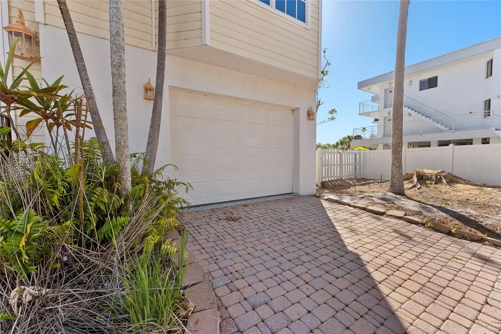 3020 Gulf Of Mexico Drive Longboat Key FL 34228