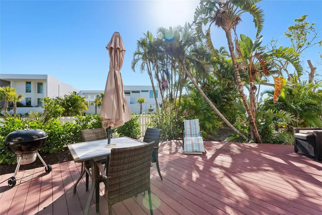 3020 Gulf Of Mexico Drive Longboat Key FL 34228