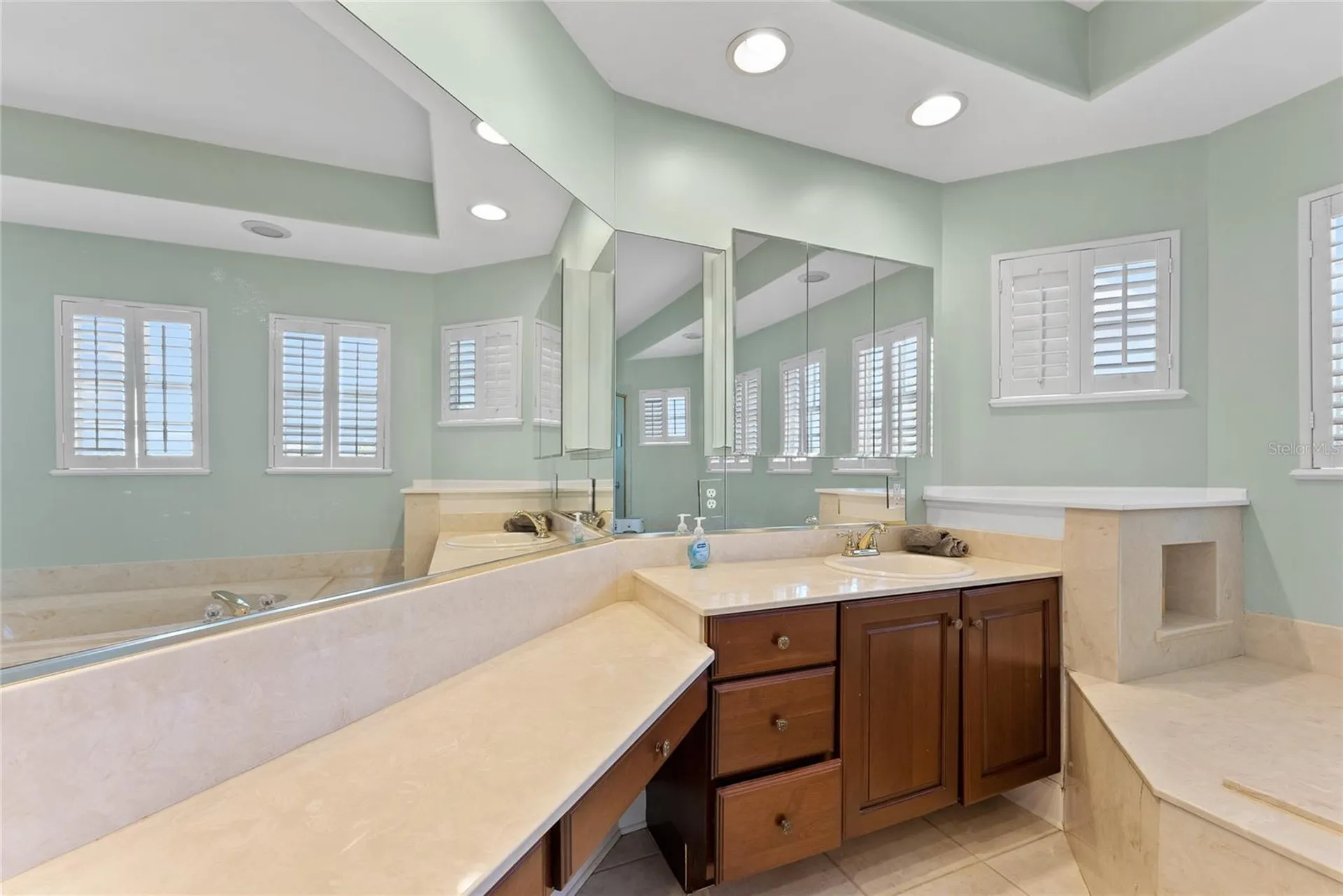 3020 Gulf Of Mexico Drive Longboat Key FL 34228