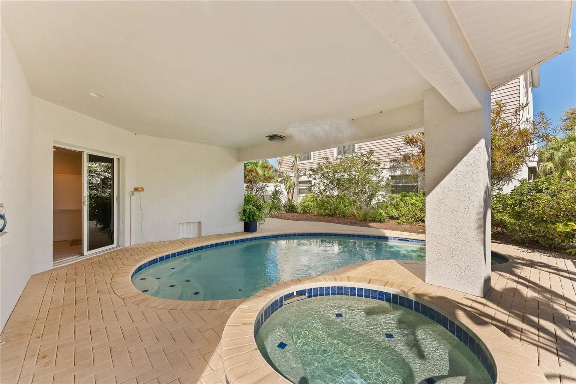 3020 Gulf Of Mexico Drive Longboat Key FL 34228