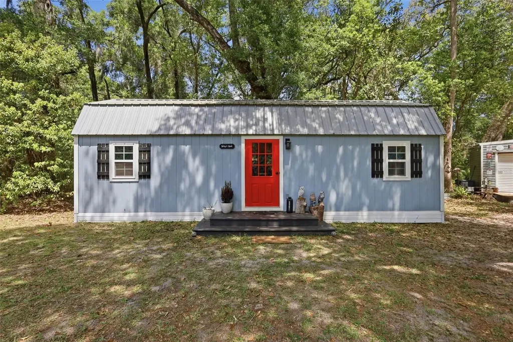 1925 Pine Court Deland FL 32720