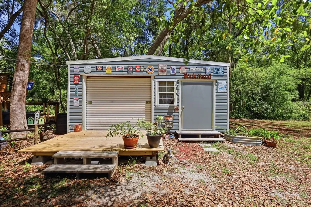 1925 Pine Court Deland FL 32720