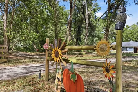 1925 Pine Court Deland FL 32720