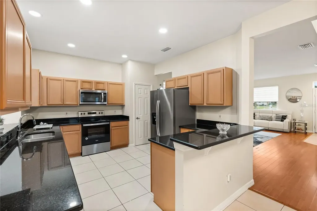 2408 Cimarron Ash Way Apopka FL 32703