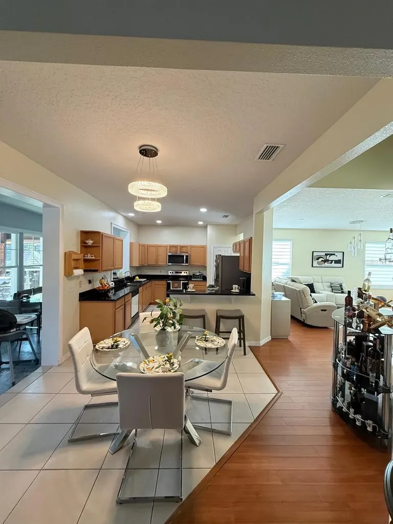 Apopka FL 32703