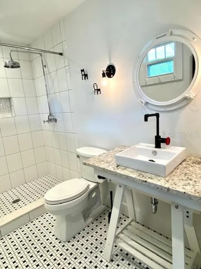 3611 Old Bradenton Road Sarasota FL 34234