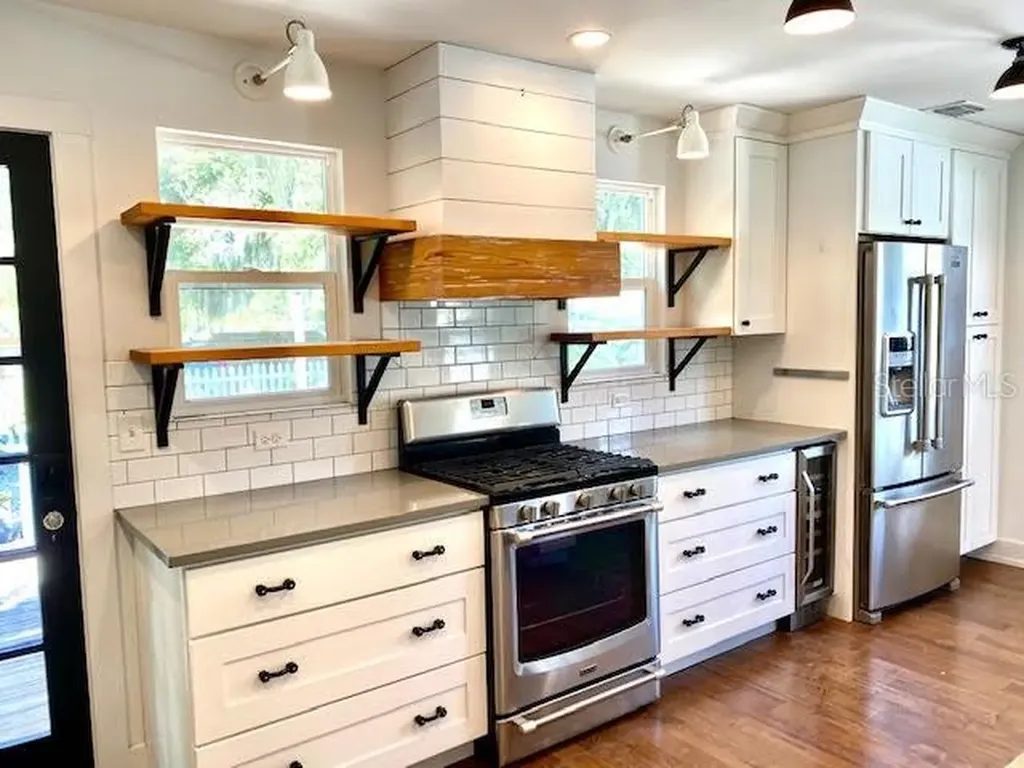 3611 Old Bradenton Road Sarasota FL 34234
