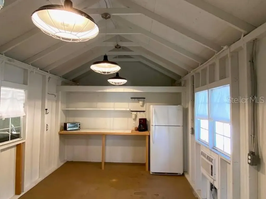 3611 Old Bradenton Road Sarasota FL 34234