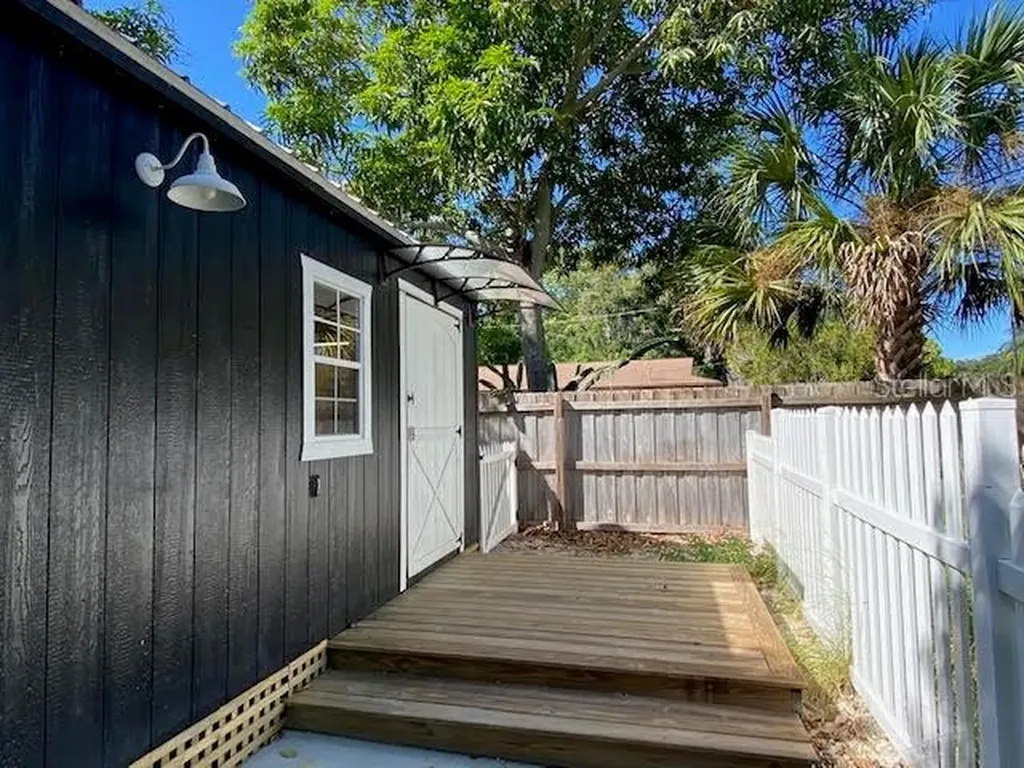 3611 Old Bradenton Road Sarasota FL 34234