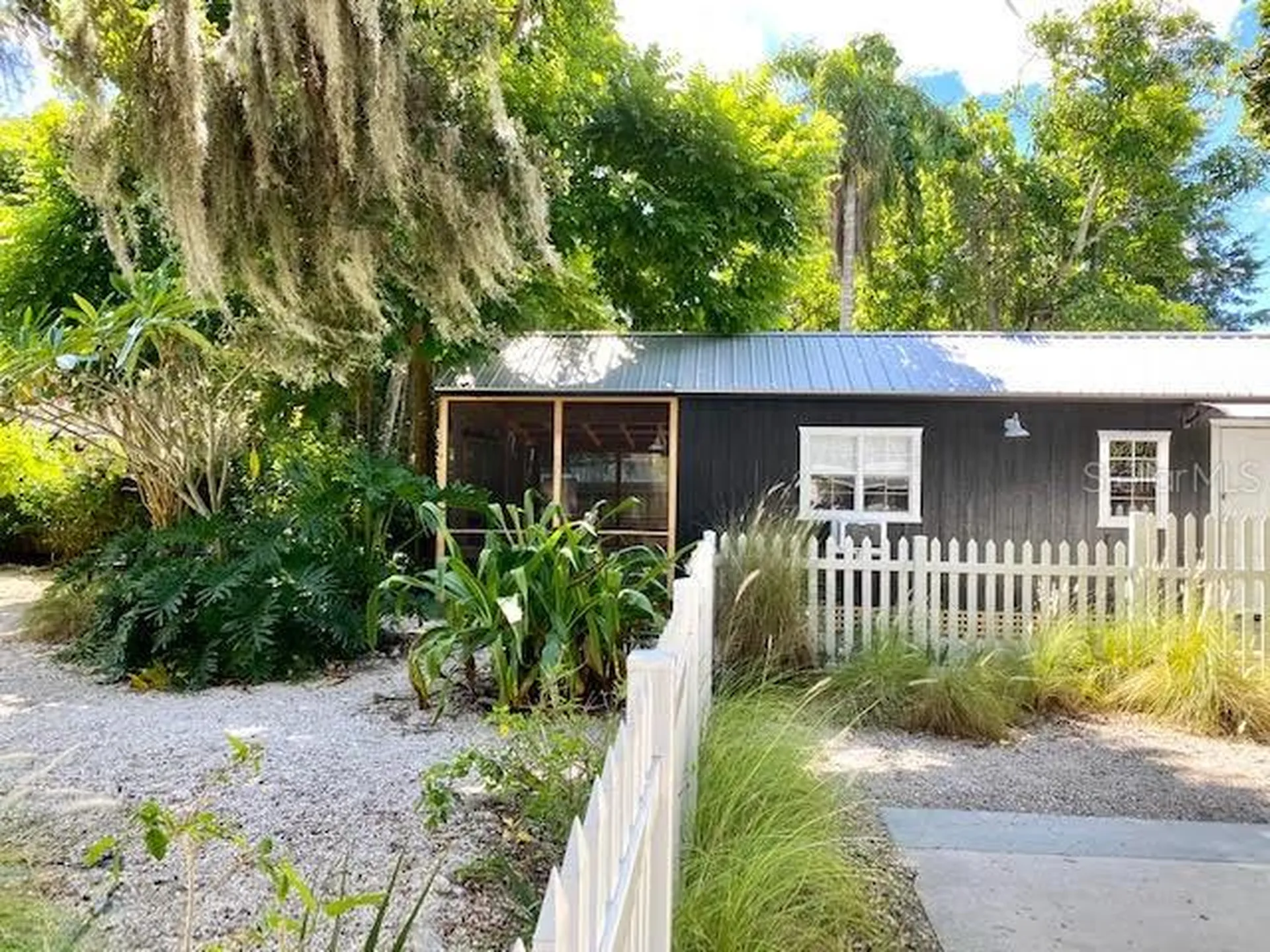 3611 Old Bradenton Road Sarasota FL 34234