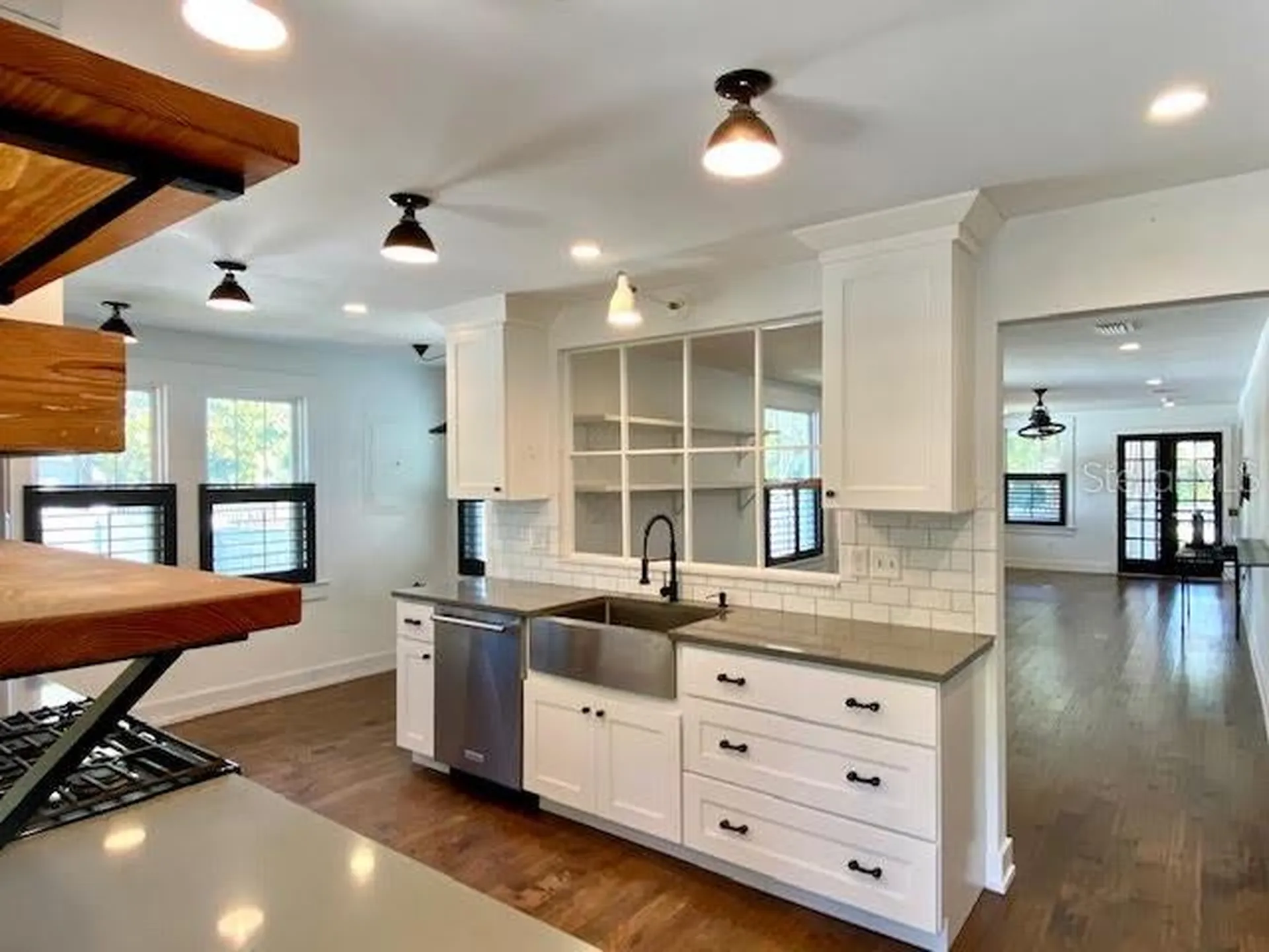 3611 Old Bradenton Road Sarasota FL 34234