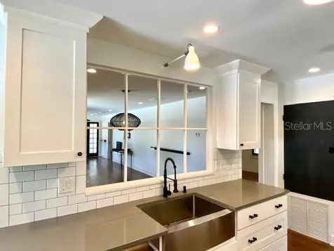 3611 Old Bradenton Road Sarasota FL 34234