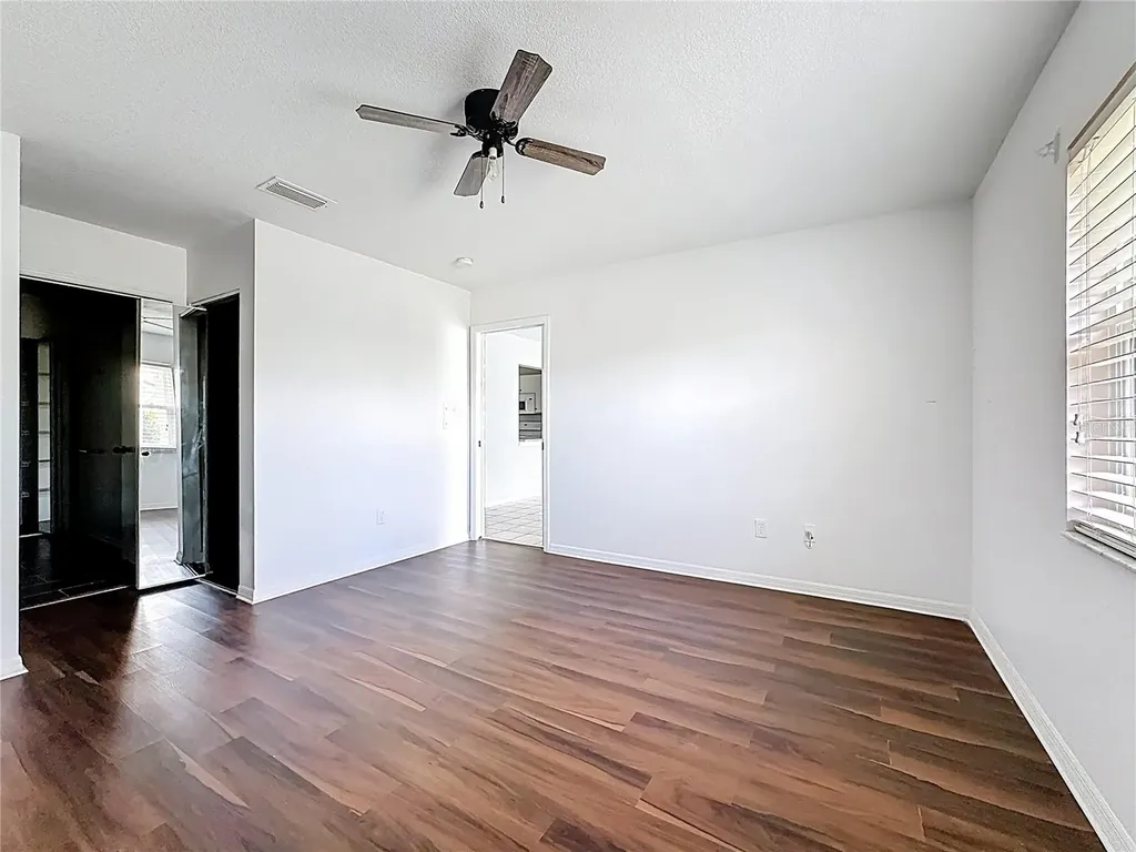 1618 Bentwood Drive Sun City Center FL 33573