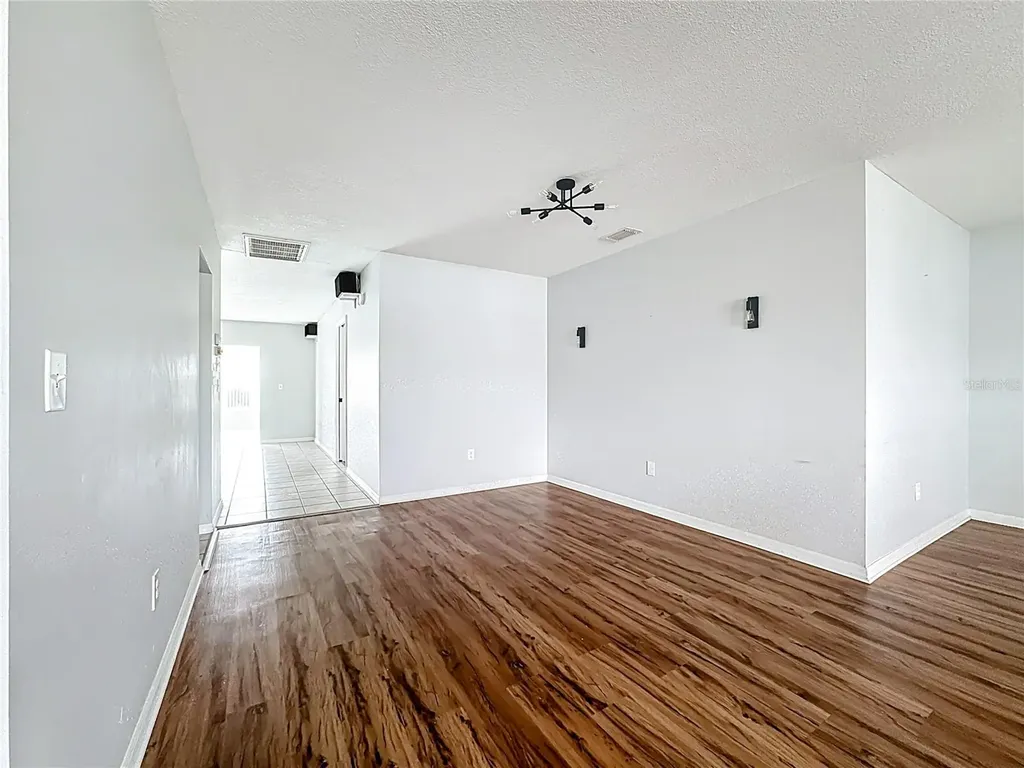 1618 Bentwood Drive Sun City Center FL 33573