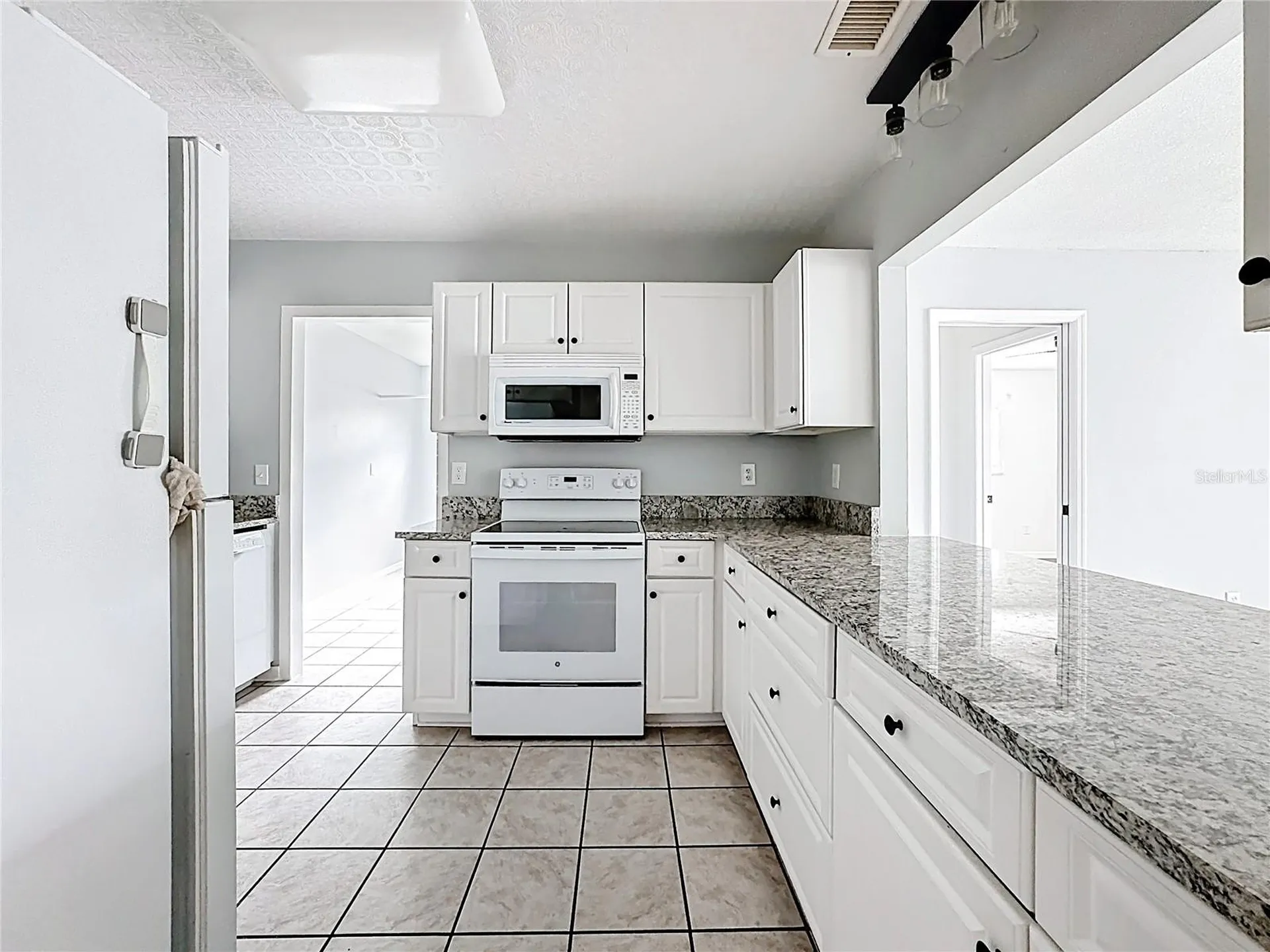 1618 Bentwood Drive Sun City Center FL 33573