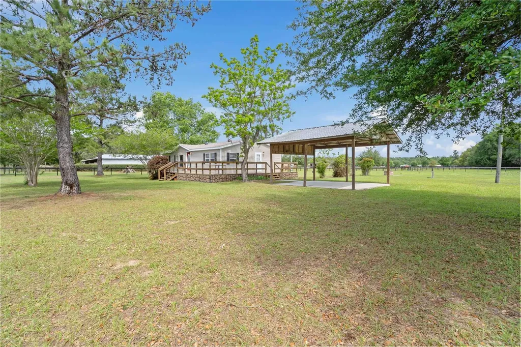 14491 SE 68th Lane Morriston FL 32668